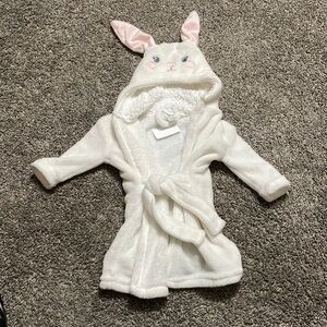 Modern baby bunny robe 0 to 9 month‎ bunny robe w/ears Like new condition